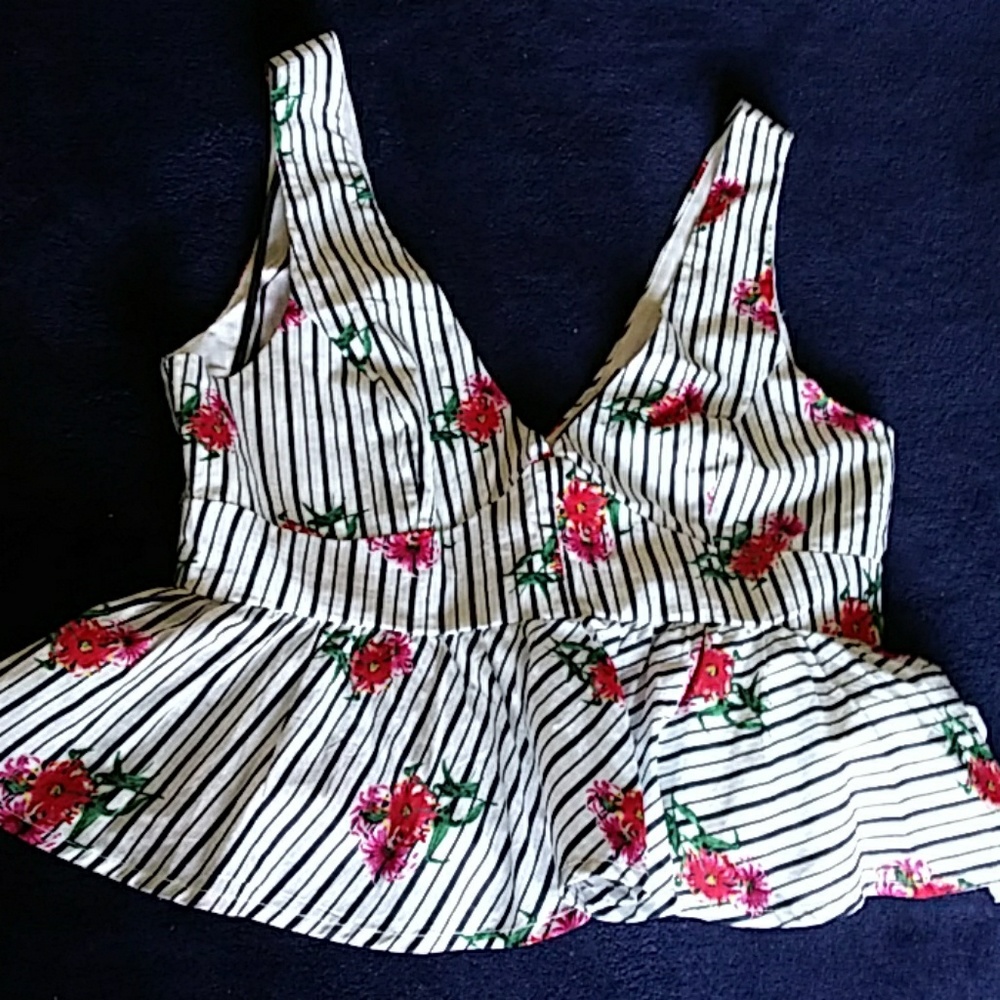 Crop top